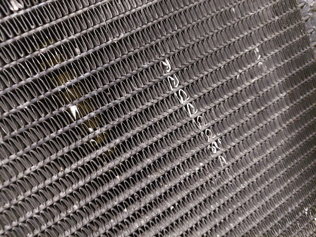 фото №7, Volvo xc70 ii 2.5 радиатор кондиционера 31101052