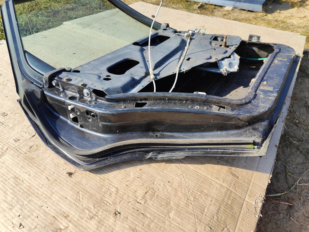 Двері лівий задній audi b5 a4 ly5t Ціна