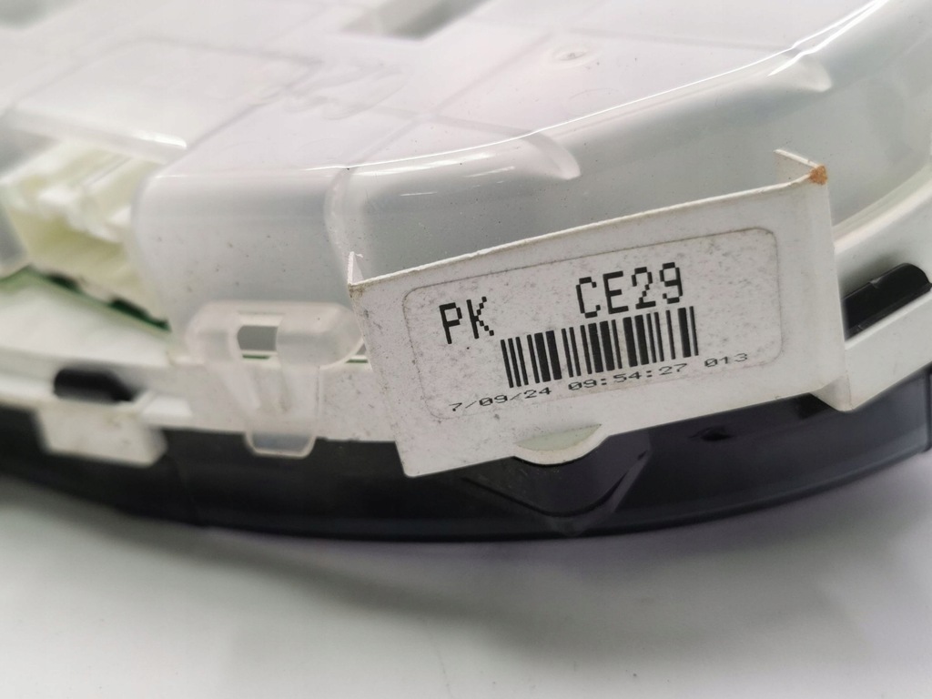 фото №11, Mazda 5 2008 лічильник / спідометр