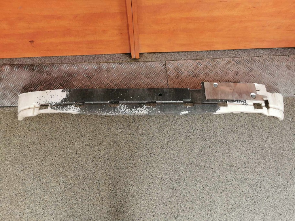 Купить Абсорбер пена перед volvo v70 s60 00- 9484005