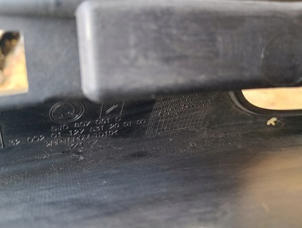 фото №9, Спойлер накладка бампера перед 5j0807061c skoda fabia ii lift