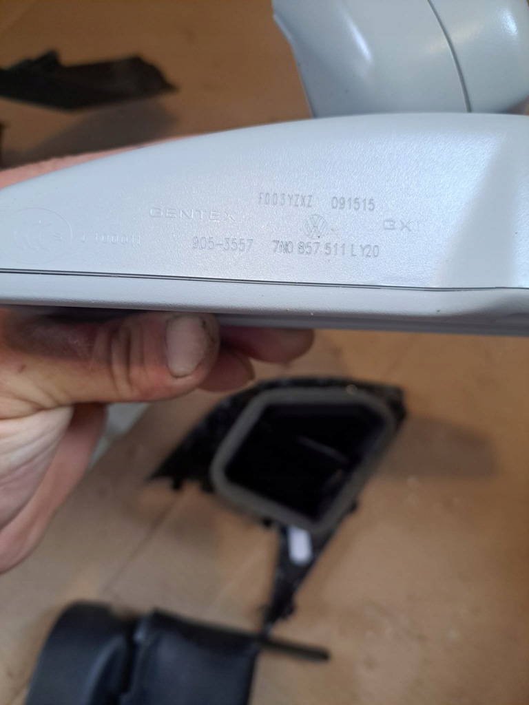 фото №8, Дзеркало внутрішнє volkswagen оригінальний номер 7n0857511l