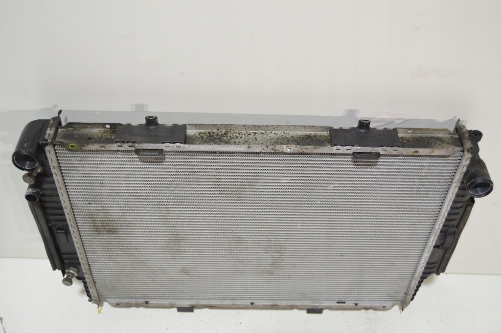 Радиатор воды оригинальная behr mercedes w140 c140 4.2 5.0 1405001403 с Разборки