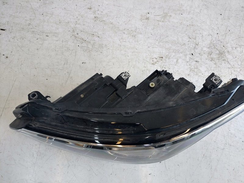 фото №3, Vw golf viii лампа перед led