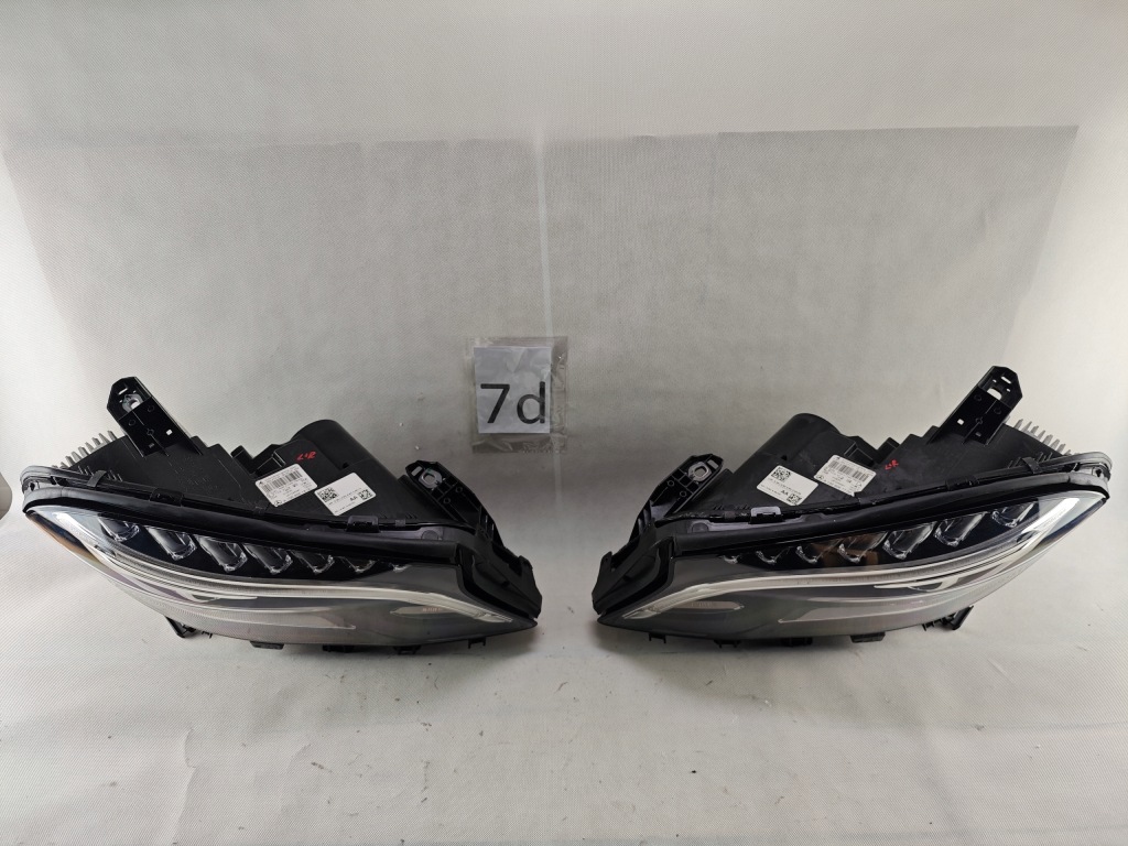 Купити Mercedes gla 156 w156 a156 bixenon ксенон лівий правий некерований лампа