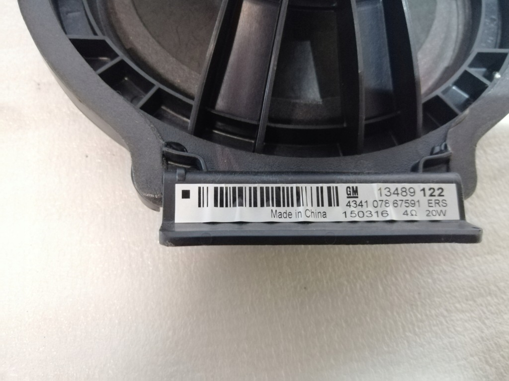 Opel adam динамик левый задняя оригинал 13489122 с Разборки