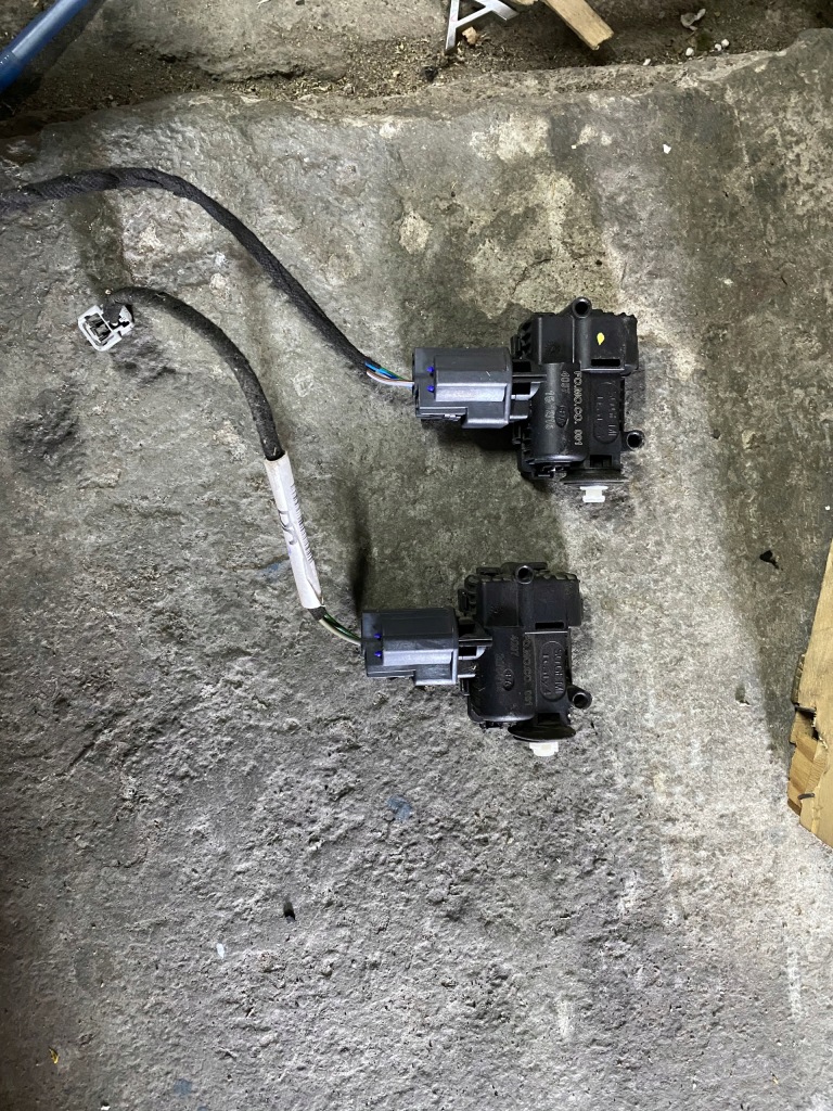 фото №2, 14 ford galaxy привід кришка заливної пального