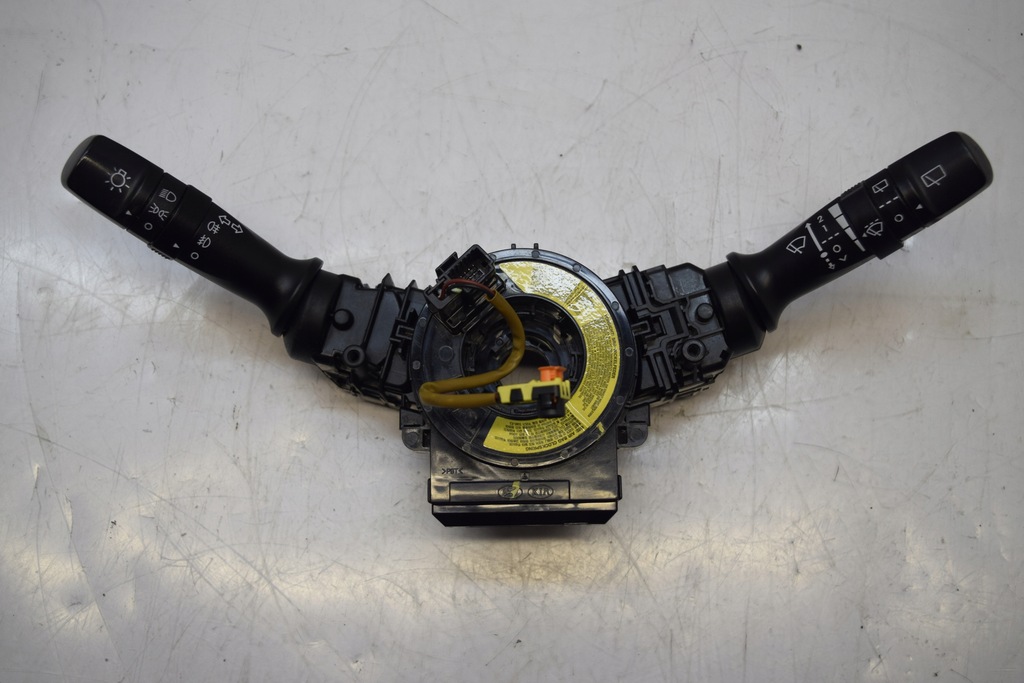 фото №1, Hyundai i30 ii рычаг переключатель комбинированный лента