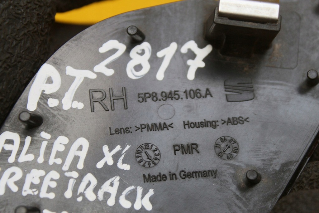 фото №5, Отражатель бампера левый задняя seat altea xl freetrack toledo iii 5p8945106a