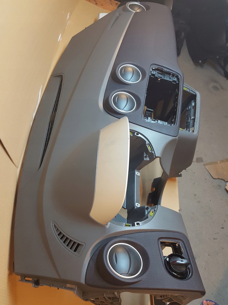 фото №9, Seat ibiza 4 iv консоль приборная панель приборная панель 2подушка безопасности 2ремни