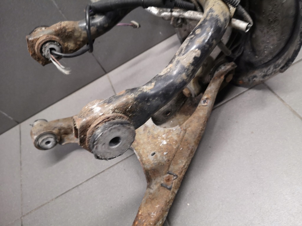 фото №6, Рычаг поворотный кулак рычаг левый задняя audi a6 c5 4.2 lub