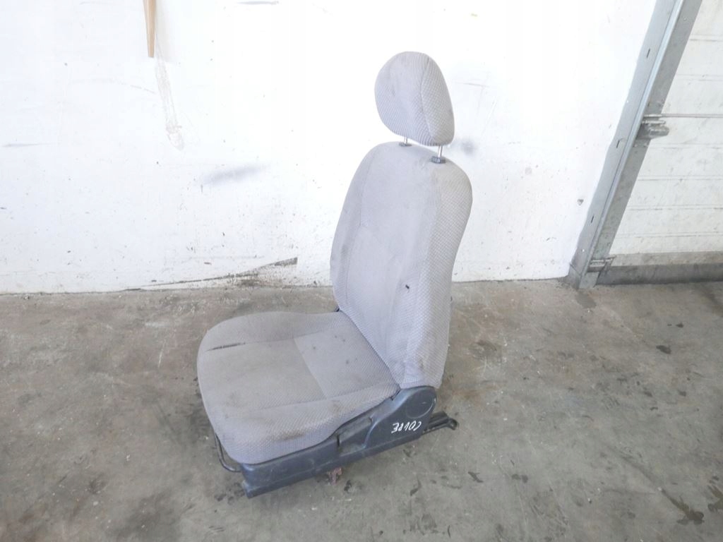 фото №10, Сиденье левый водителя перед daihatsu cuore v l701 hb