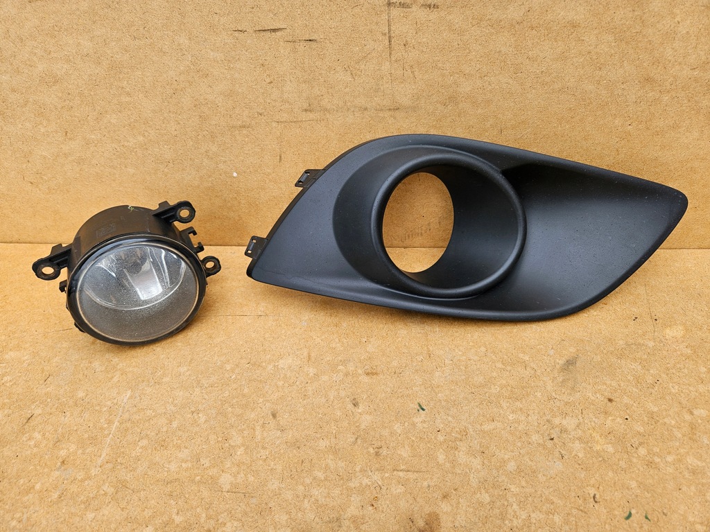 фото №1, Противотуманная фара решётка рамка левая suzuki swift mk7 оригинал !!!