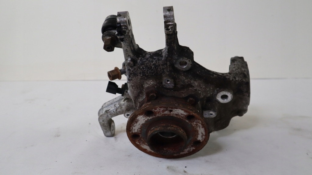 фото №1, Volvo xc90 ii ступица поворотный кулак правая задняя 31658320