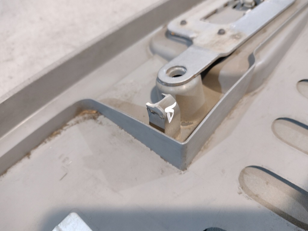 фото №13, Защита солнцезащитная козырёк правый перед nissan interstar i 1 8200477138