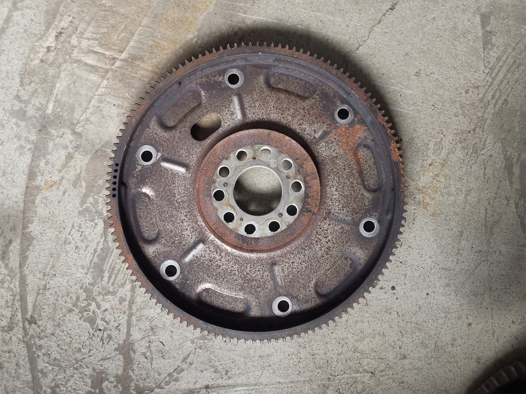 фото №1, Volvo колесо маховик 31325511