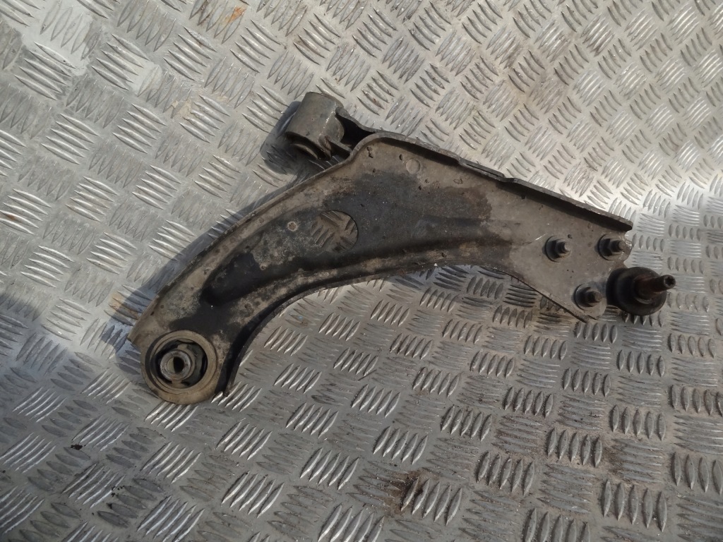 фото №1, Opel combo e 2019 1,5 hdi рычаг передний правый оригинал