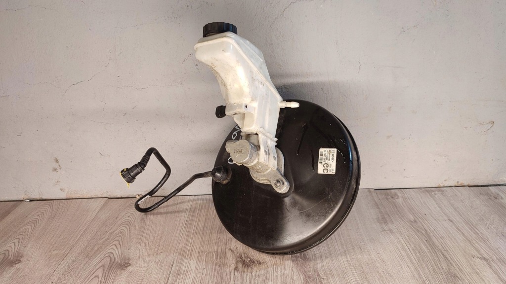 Купити Opel adam насос підсилювач гальм 13380250