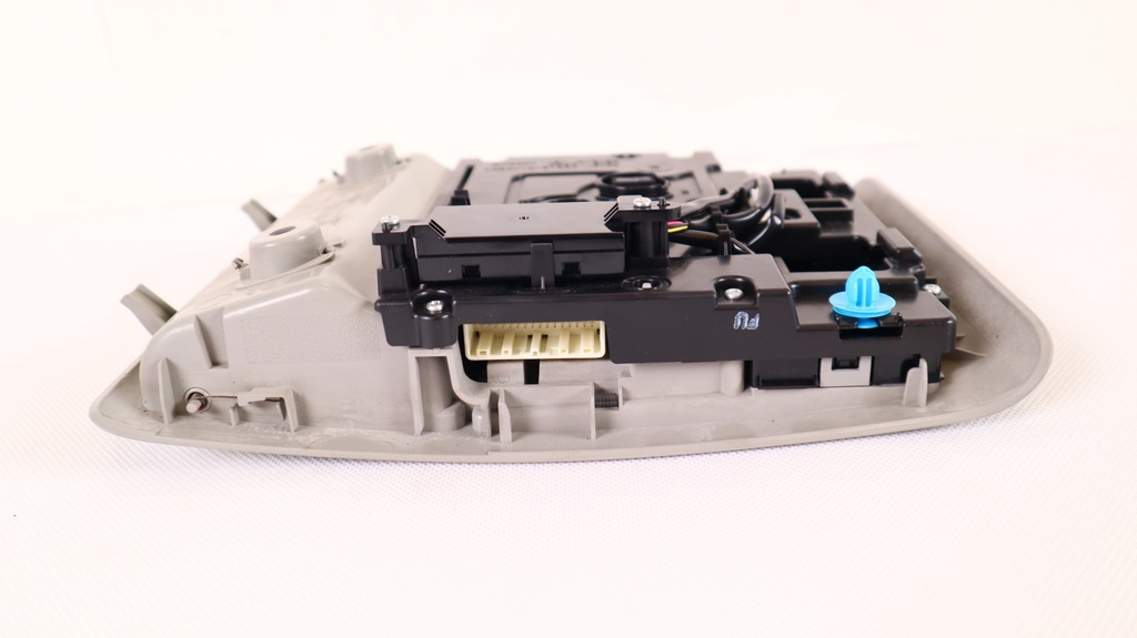 фото №9, Toyota land cruiser 200 лампа потолочный панель люк 1d111-178g