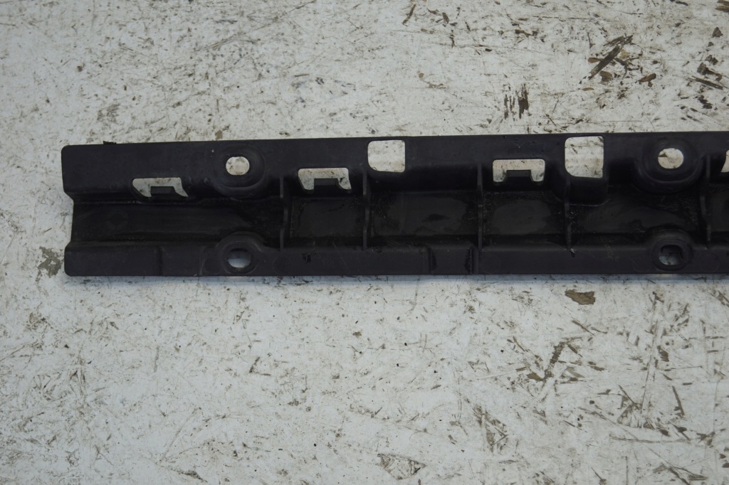 Кронштейн  правый  кронштейн порог bmw x5 e70 7207196 Киев