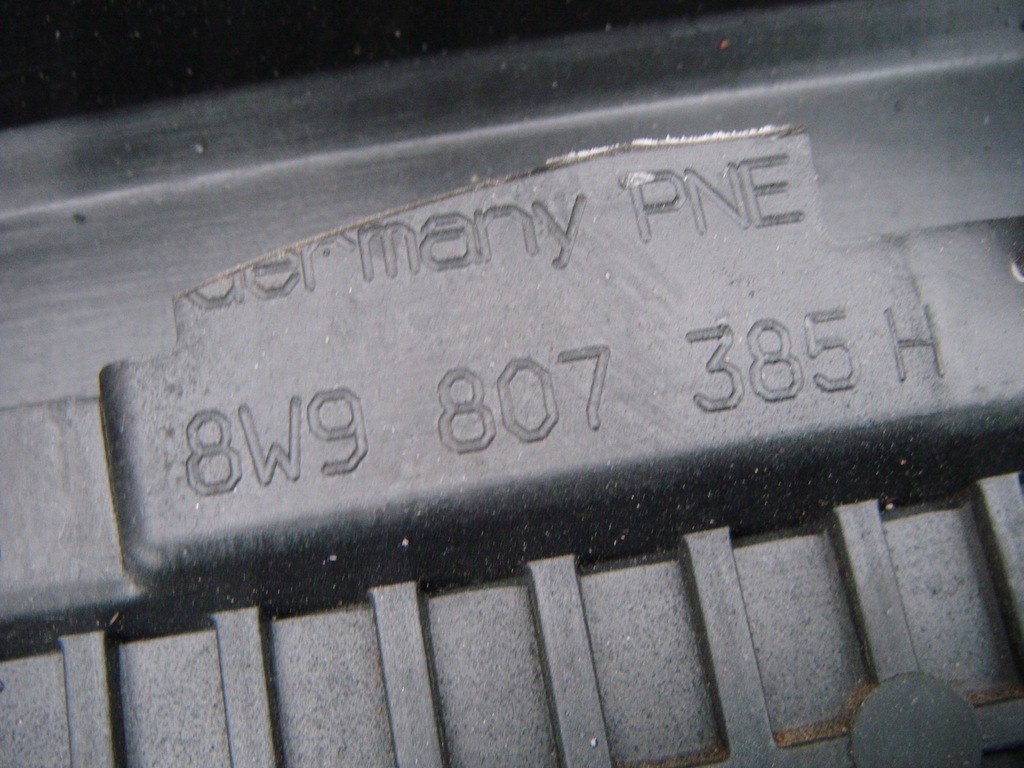 фото №10, Audi a4 b9 kombi lift s-line 19- бампер задняя