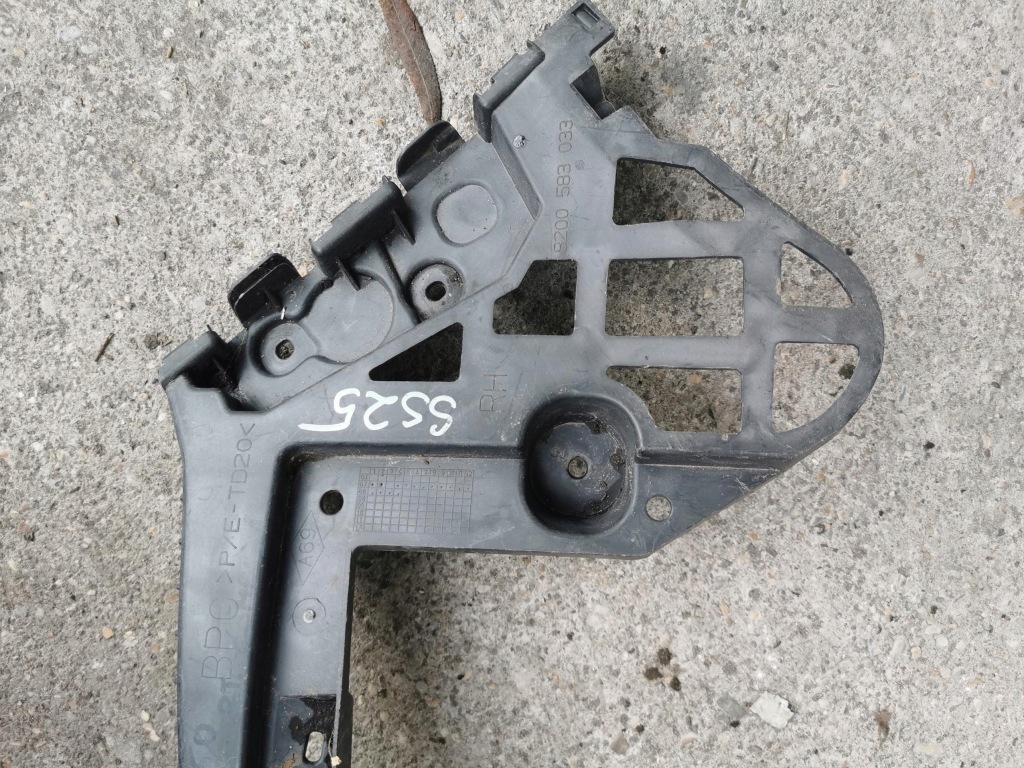 Напрямна бампера правий задня renault clio iii kombi Доставка