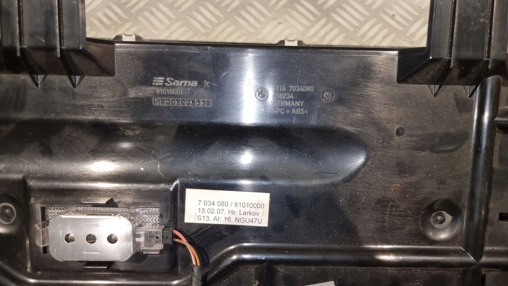 фото №8, Bmw e60 lci e61 lift бардачок панели пассажира чёрный 7034079 корпус 7034080