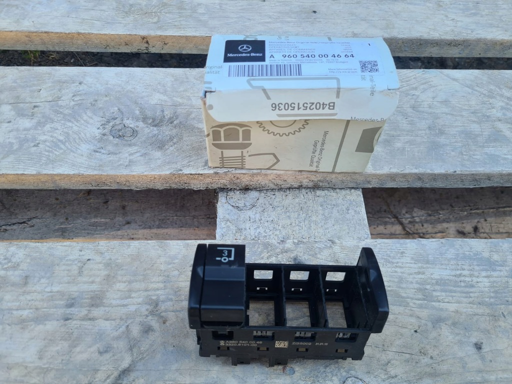 фото №1, Панель керуючий перемикачі mercedes mp4