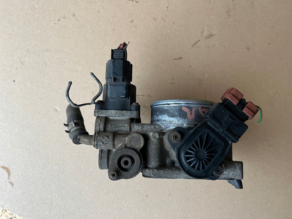 фото №3, Дроссельная заслонка mitsubishi space star 1998-2002 1.3