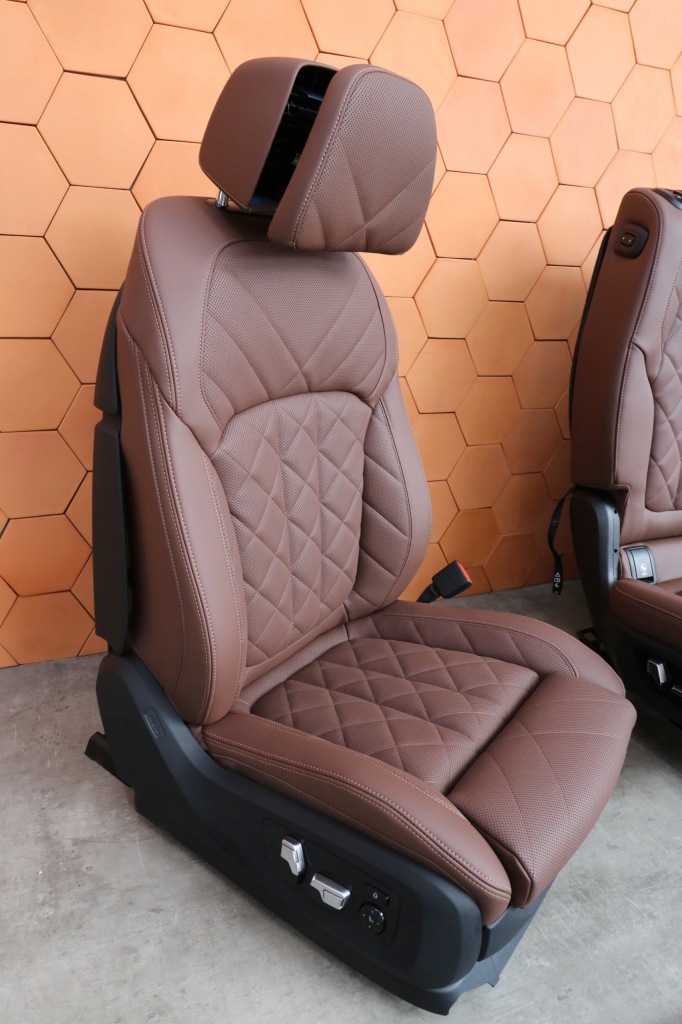 фото №9, Bmw x7 g07 lci салон сиденья заднее сиденье обшивки туннель 3 ряды вентиляция coffee