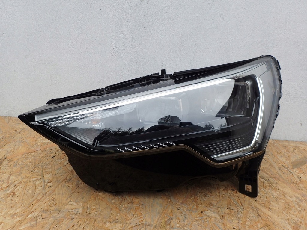 фото №1, Лампа левая левый full led audi q3 2 ii 83a f3b