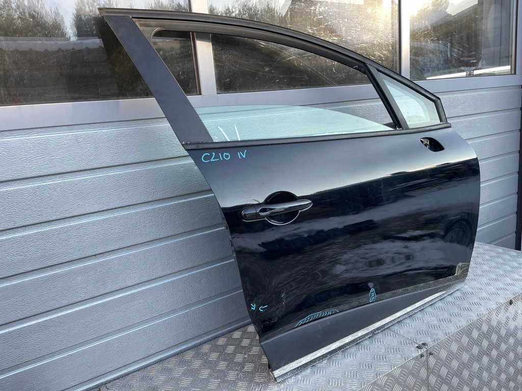 фото №2, Renault clio iv двері правий перед