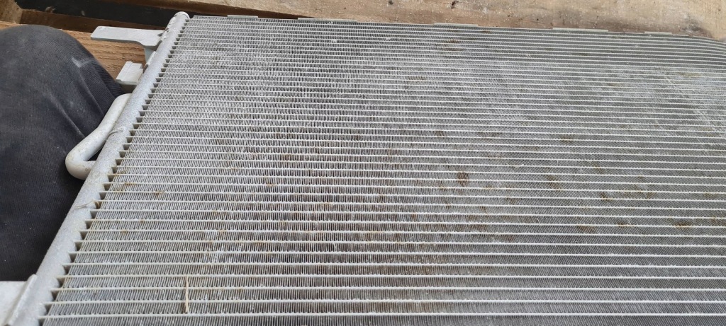 Q3 83a радиатор кондиционера оригинал  5q0816411ar vw tiguan Киев