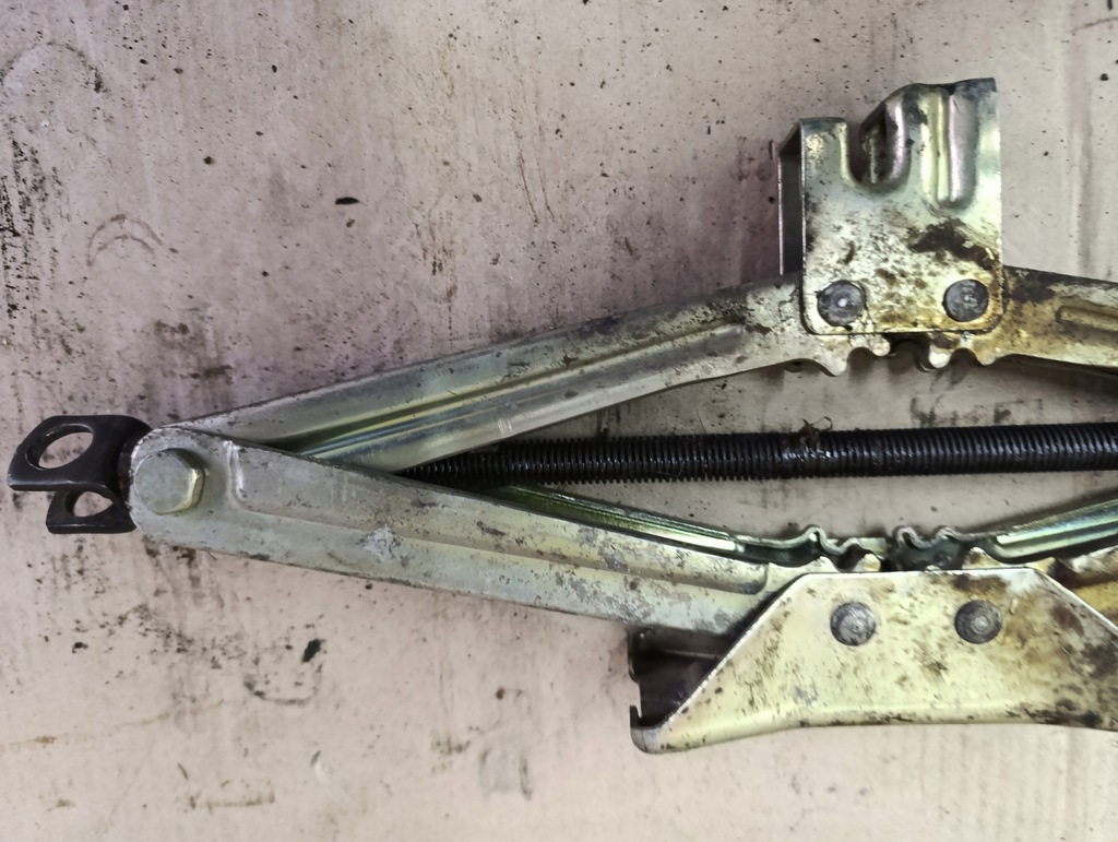 фото №8, Suzuki grand vitara ii домкрат підйомник