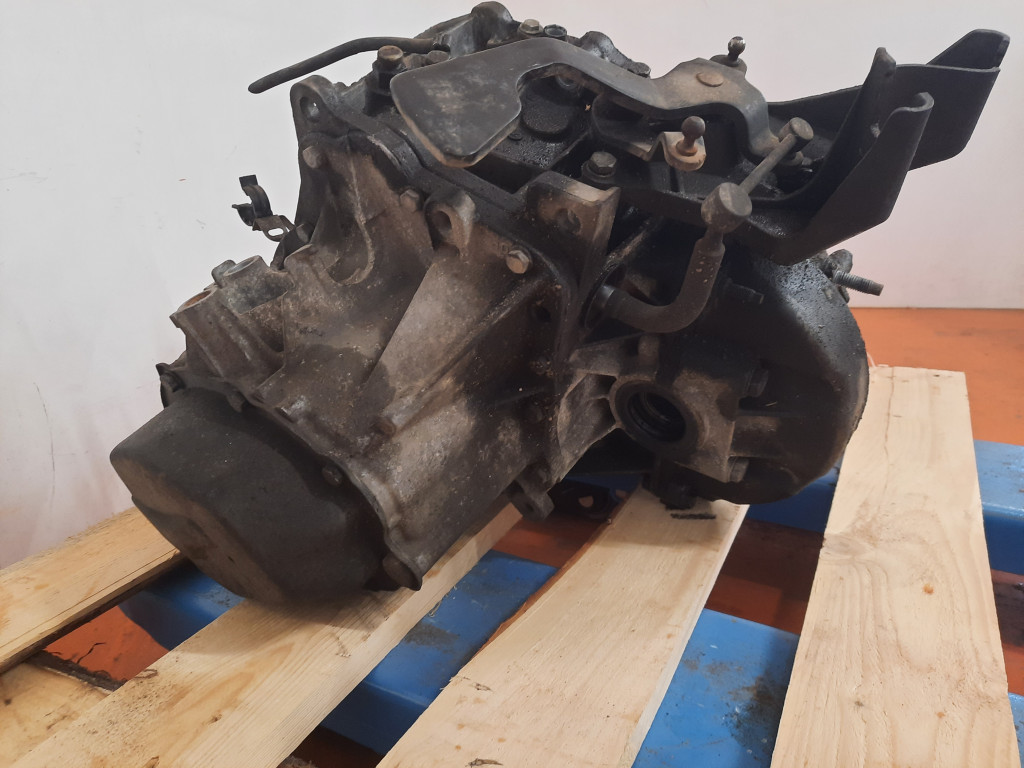 фото №6, Citroen c5 i 01-04 2.0mt 140km коробка передач передач механическая 20dl31 ew10d