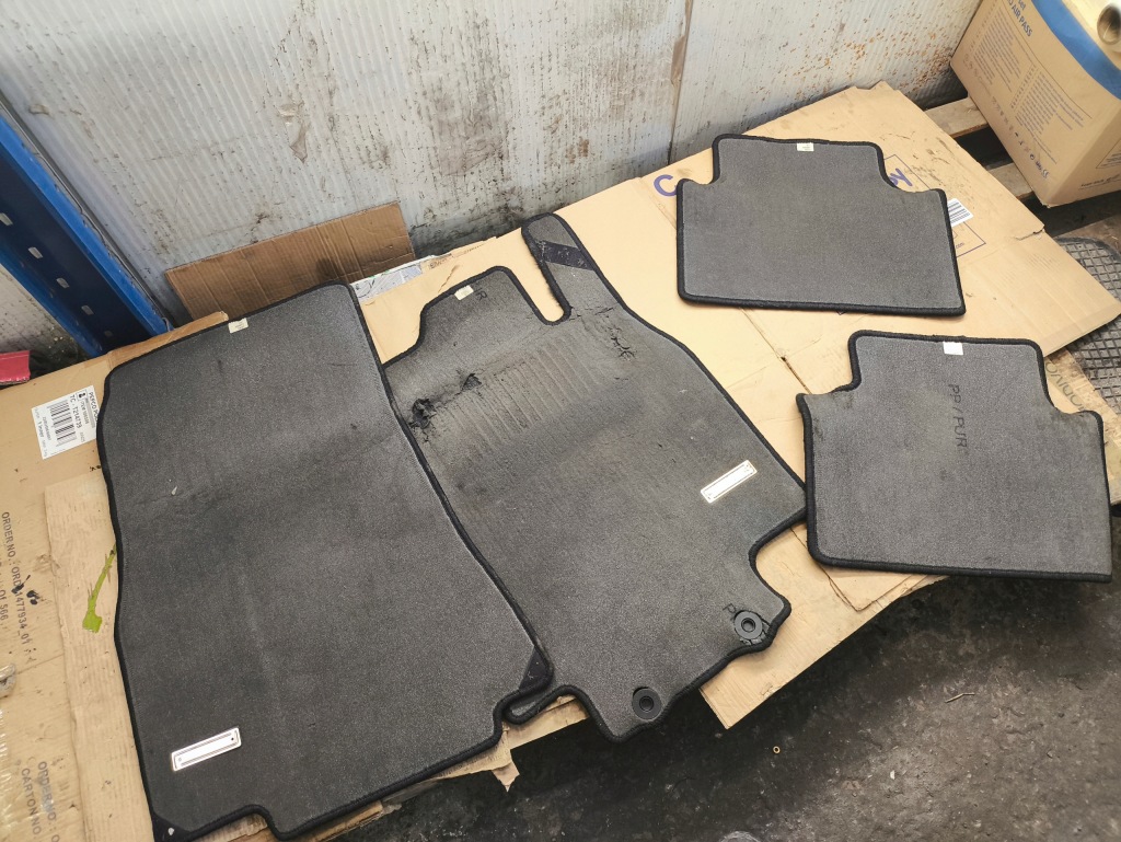 Mercedes w169 комплект килимки mercedes-benz w169 ? Недорого