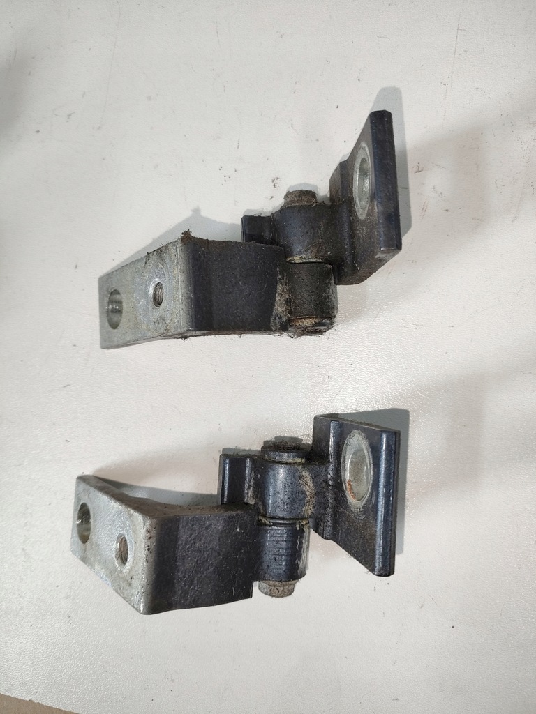 фото №1, Fiat bravo ii 2 петля дверь правый перед петли