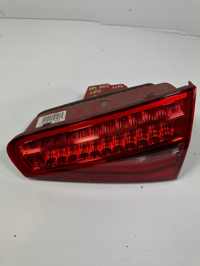 Купить A4 8k седан рестайлинг  фара правый  задняя led w крышке  8k5945094ac