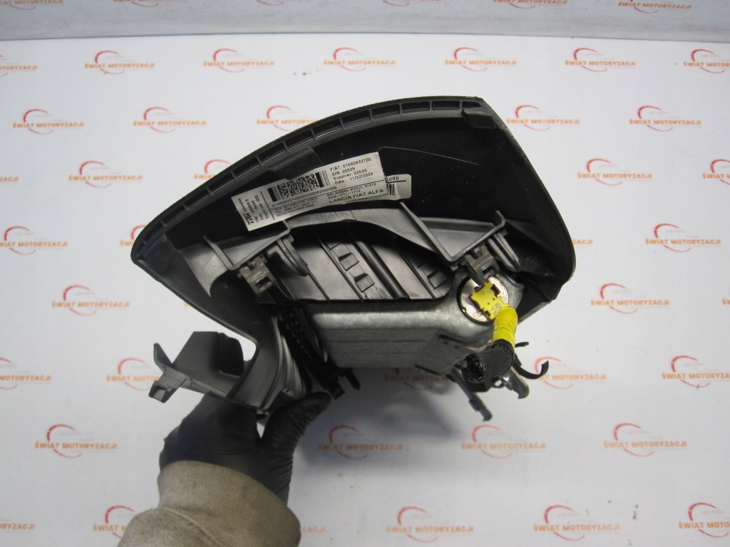 Alfa romeo mito 12r подушка безопасности подушка коленная 01560832700 Недорого