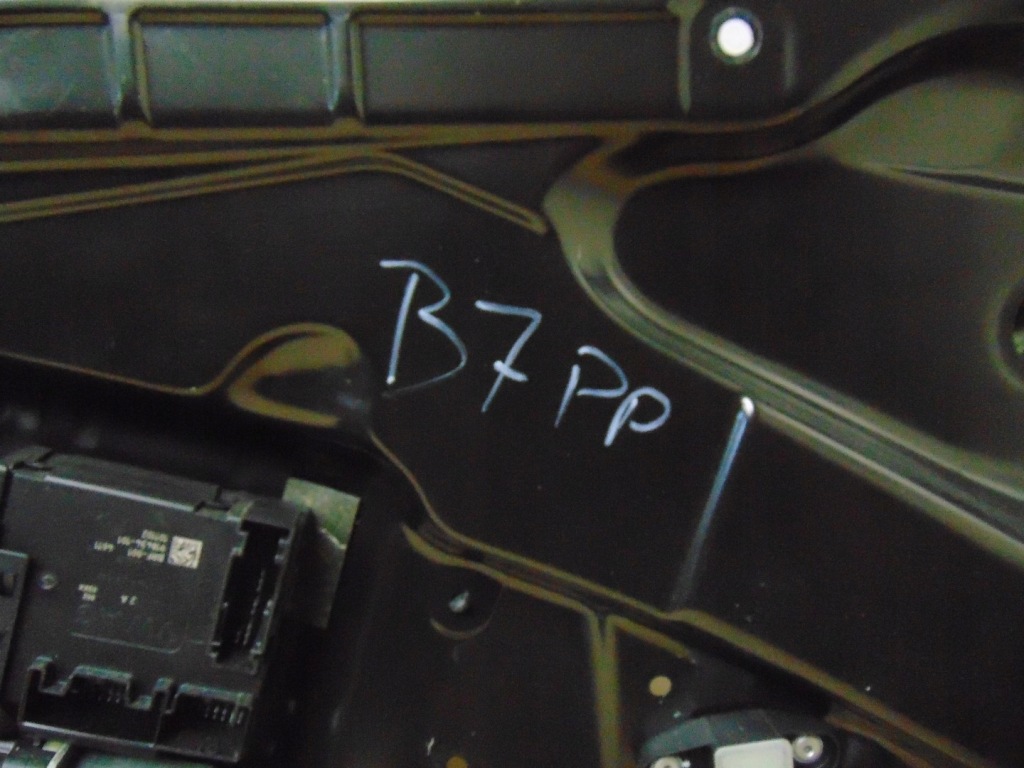 фото №16, Механізм скло правий перед vw passat b7 3c0959792a