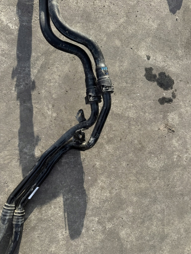 Купити Патрубок шланг води ds7 рестайлінг  e-tense 1.6 гібрид 9836405480 9822192580