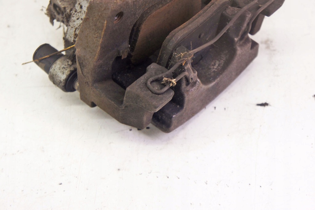 фото №2, Pa188 alfa romeo giulia 2.0i суппорт левый перед