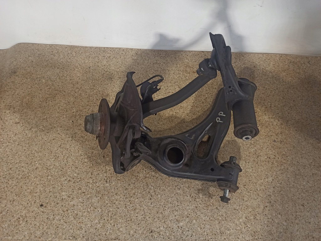 фото №1, Mercedes w208 amg поворотный кулак перед ступица рычаг