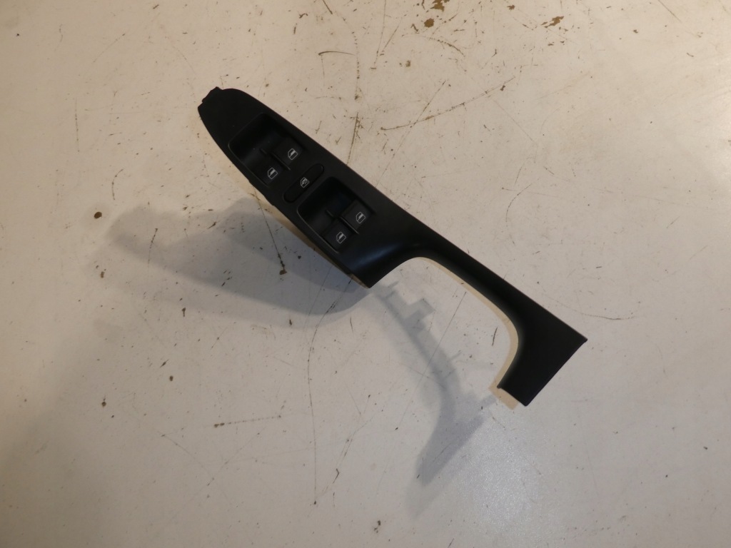 фото №1, Vw jetta рамка двері кнопок скло 5c7867255