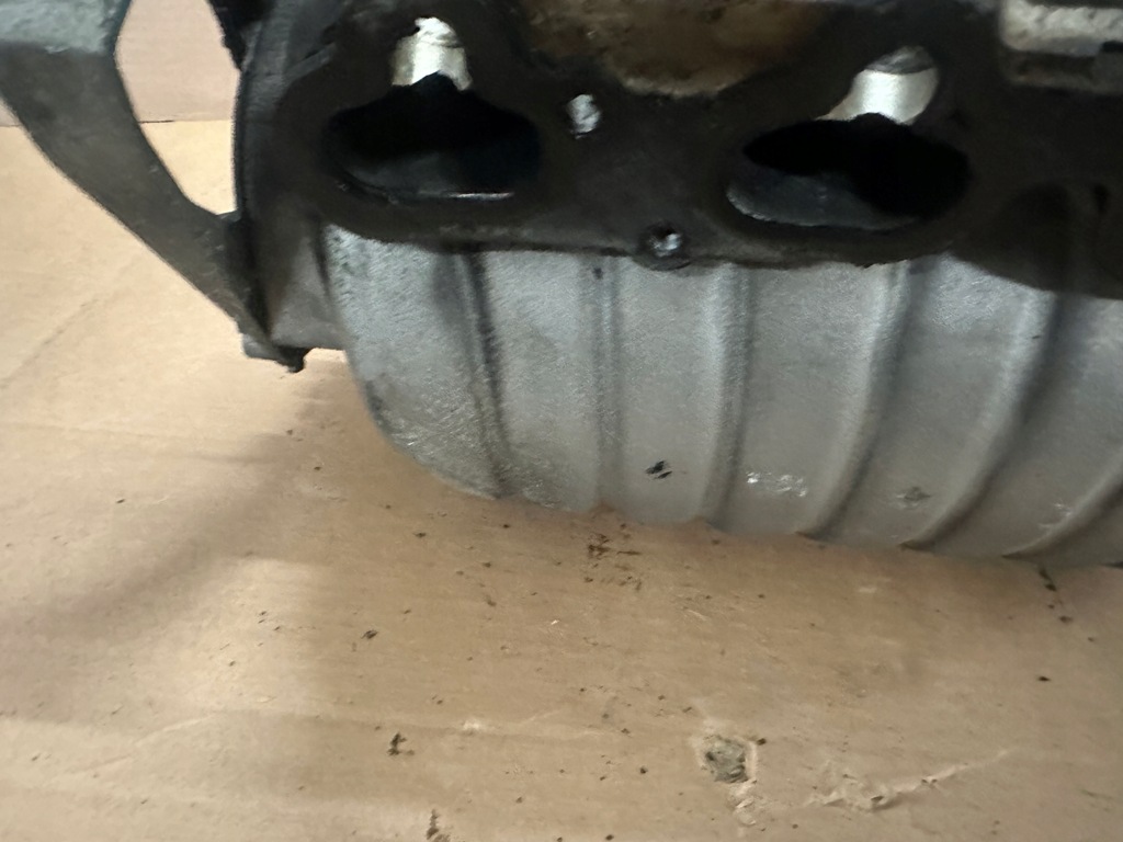 фото №5, Коллектор всасывающий audi a8 d2 przed fl 3.7 akj 077133185f