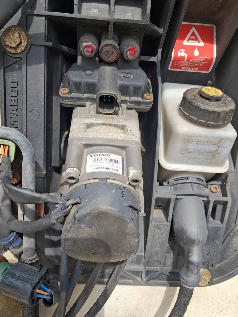 фото №1, Клапан главный pod педаль тормоза volvo fl ii euro 6 renault gama d