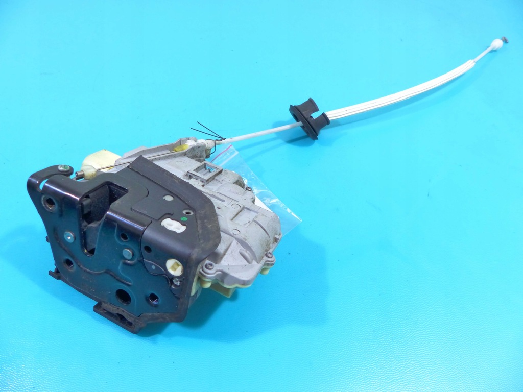 фото №1, Замок перед правий 7 pin audi q7 i 4l europa