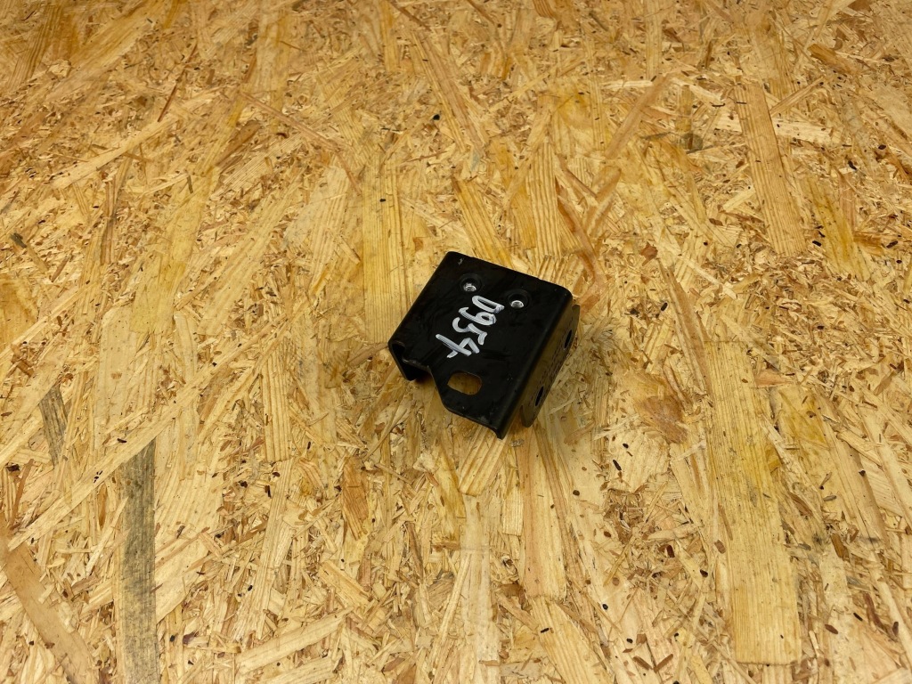 фото №8, Кронштейн кронштейн кронштейн поперечина перед левый mercedes eqe w295 a2956208401