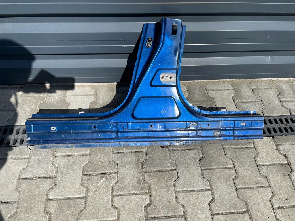 фото №1, Toyota avensis t27 t29 09-18 поріг лівий блок двигуна