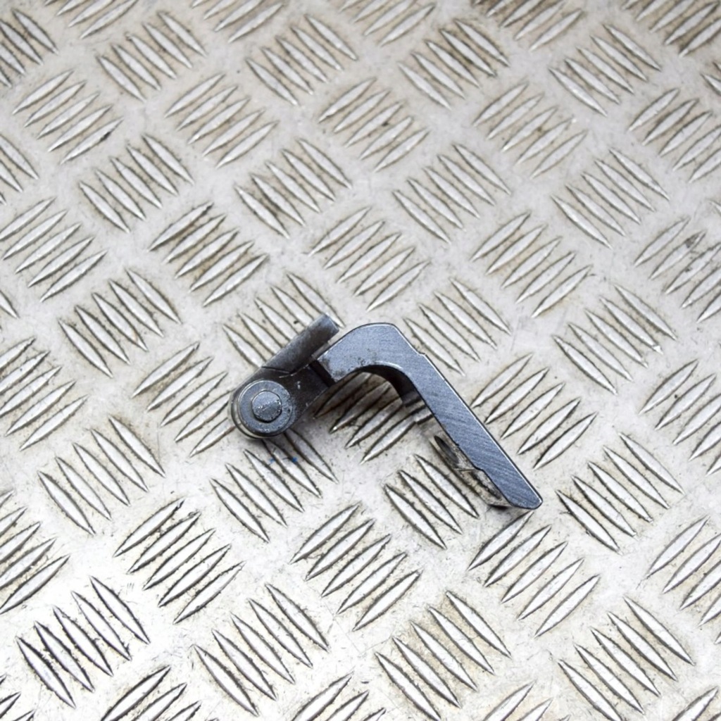 Bmw 3 g20 g21 2021 ліва сторона петля нижній двері задніх Недорого